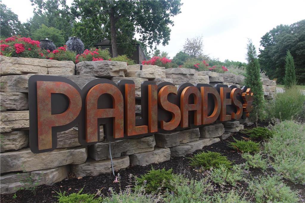Directions to The Palisades KC Real Estate Riverside MO